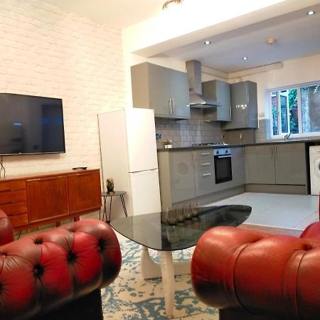 4 Bed Entire House - Heart Of The City - Near Sufc Sheffield Exteriér fotografie