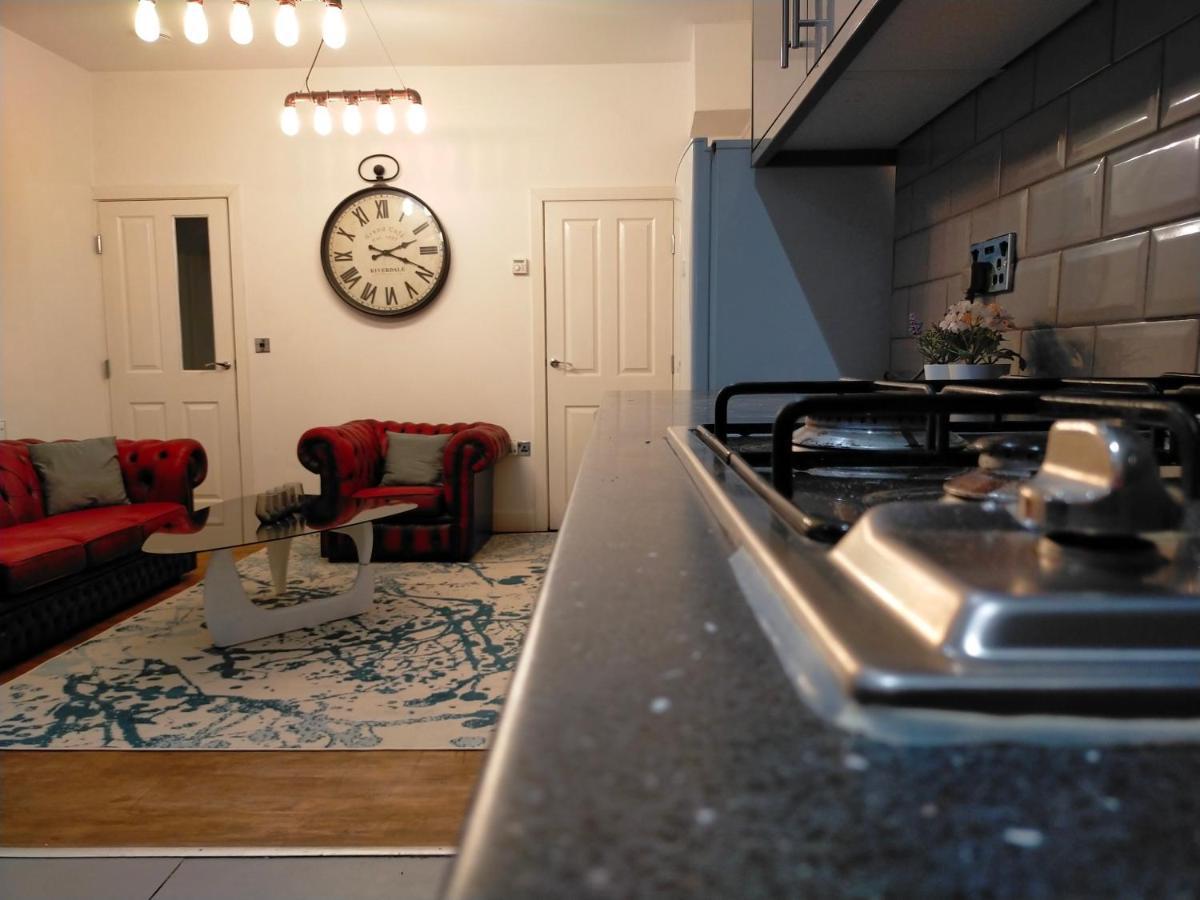 4 Bed Entire House - Heart Of The City - Near Sufc Sheffield Exteriér fotografie